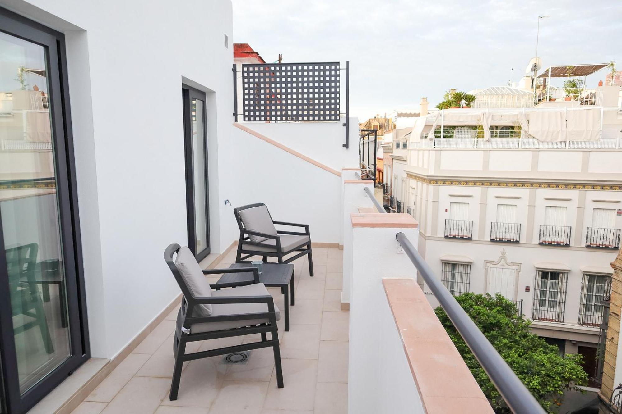 Calma Suites Sevilla Eksteriør bilde